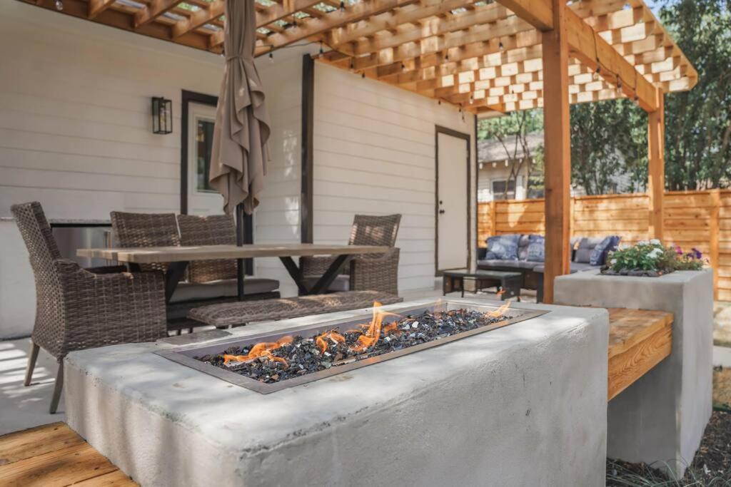 Lamar Villa-3 Bed 2.5 Bath With Outdoor Kitchen San Antonio Esterno foto